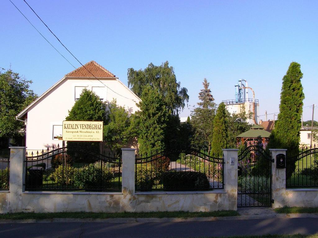 Hotel Katalin Vendeghaz Sárospatak Exterior foto